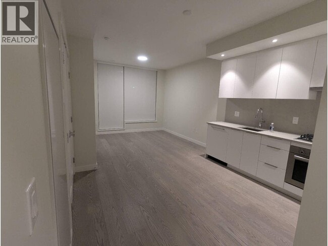 Building Photo - 6138 Birney Ave