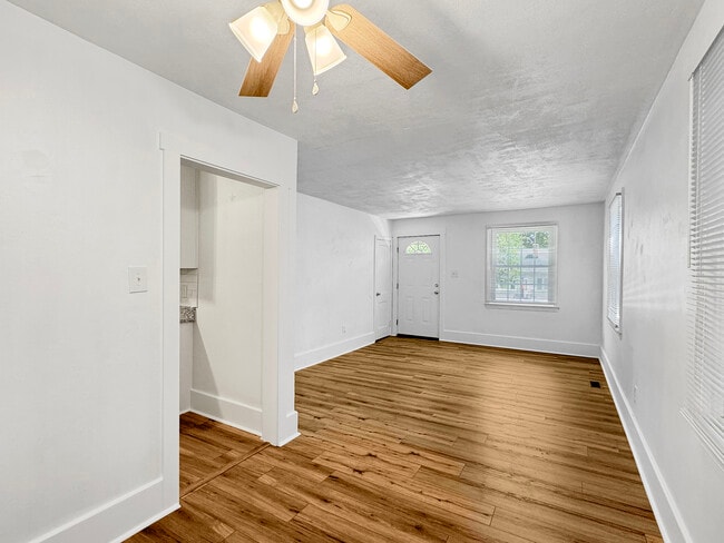 Sala de estar - 224 Virginia Ave