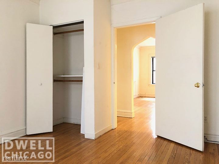 Primary Photo - 2956 N Seeley Ave
