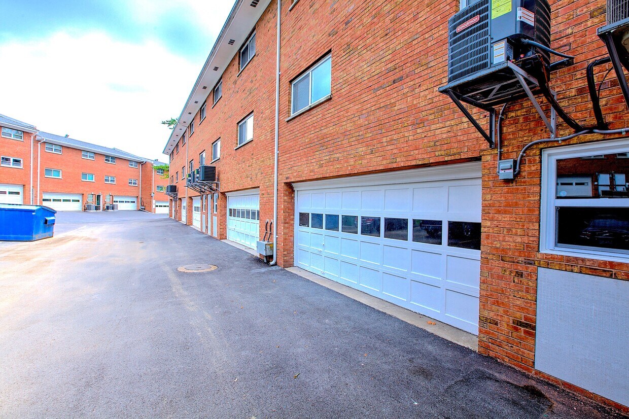 933 Brookside Ave Unit A, ster Groves, MO 63119 Apartment for Rent