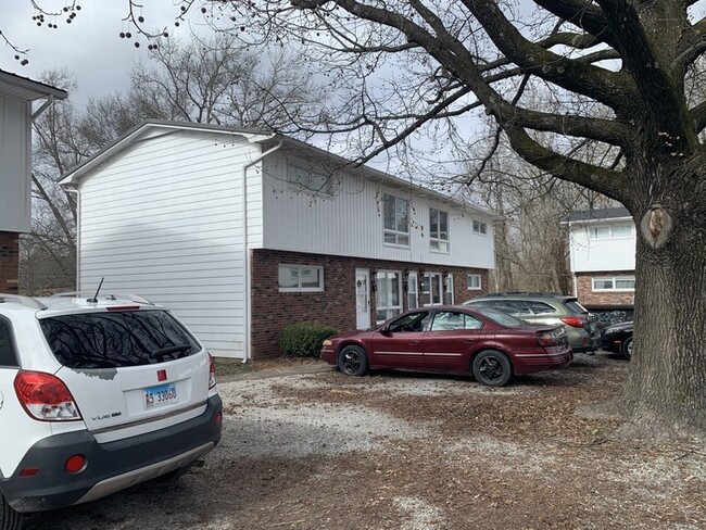 Building Photo - Apartment for rent Carteville Illinois