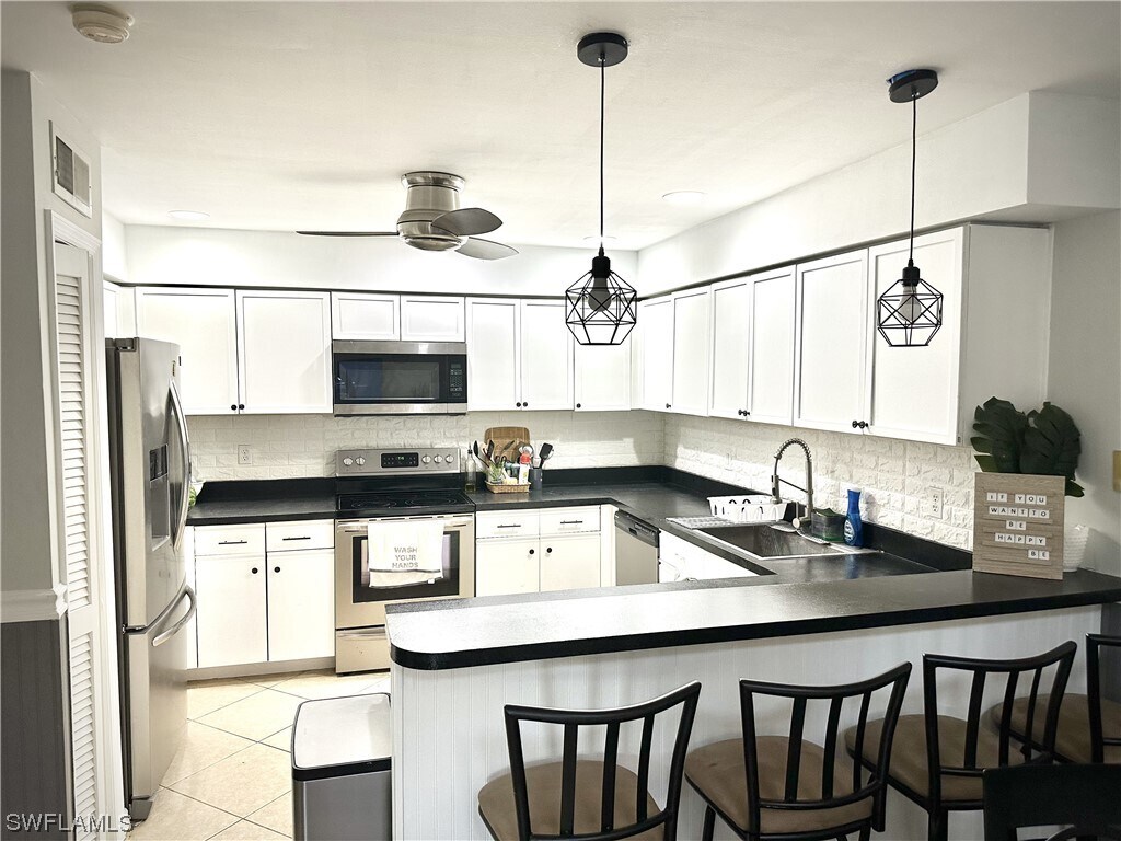 Foto principal - 6879 Pentland Way