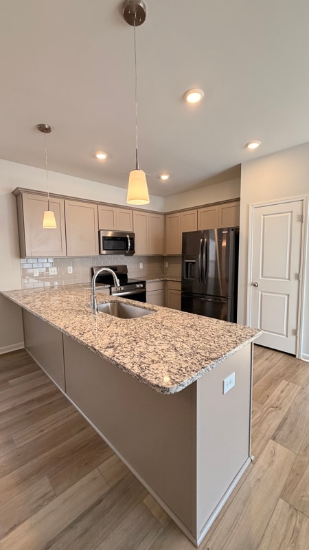 Building Photo - 1428 Donhill Dr