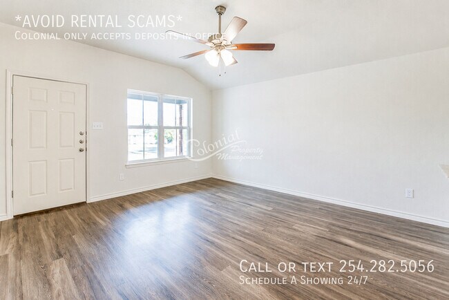 Building Photo - 803 Eastland Dr