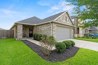 Building Photo - 31222 Pinebrook Falls Ln