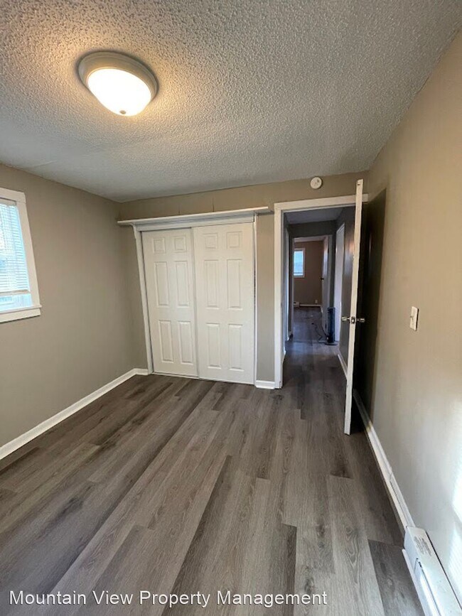 Building Photo - 2 br, 1 bath House - 1806 Crabtree Rd