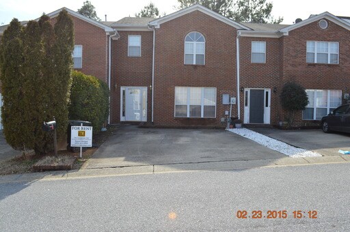 Primary Photo - 131 Canyon Pl