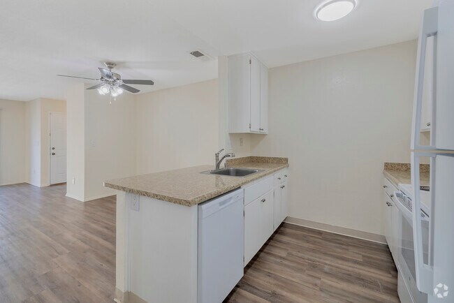 2HAB, 1,5BA - 1040 ft² - Cocina - Cowell Terrace