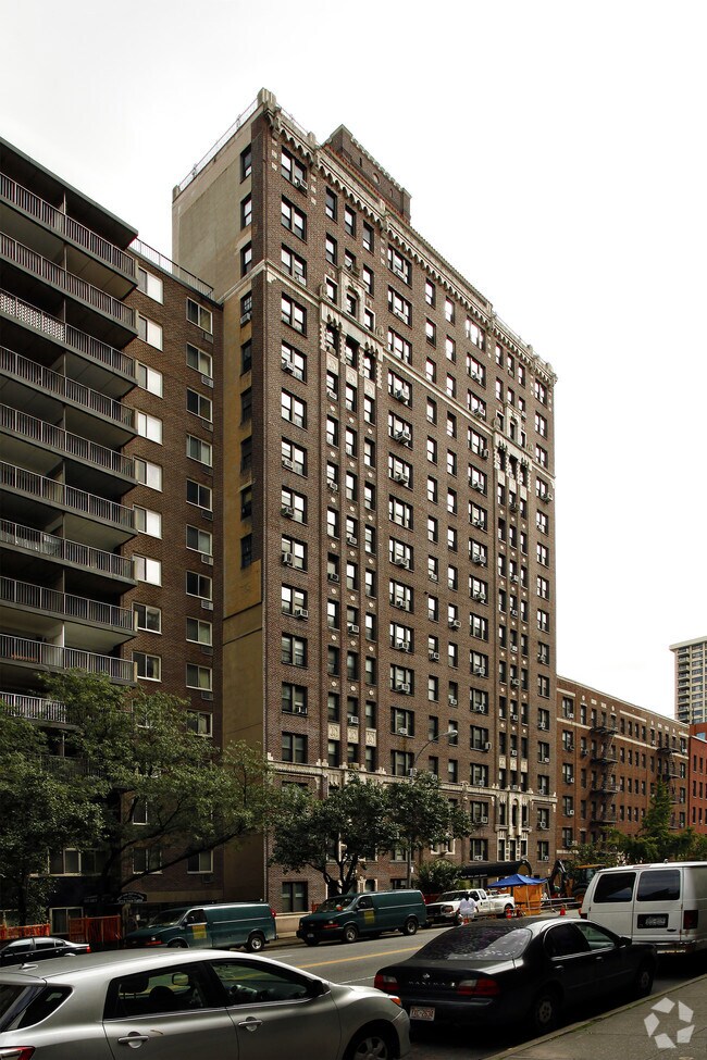 Building Photo - 127-131 W 96th St