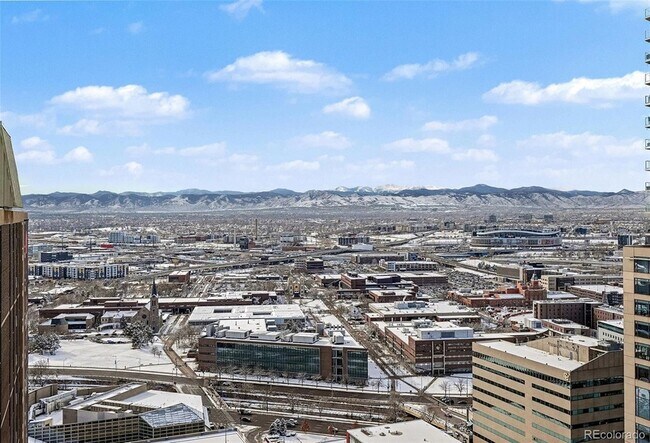 Building Photo - 1020 15th St