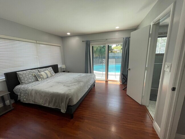 Foto del edificio - 2620 NE 19th St