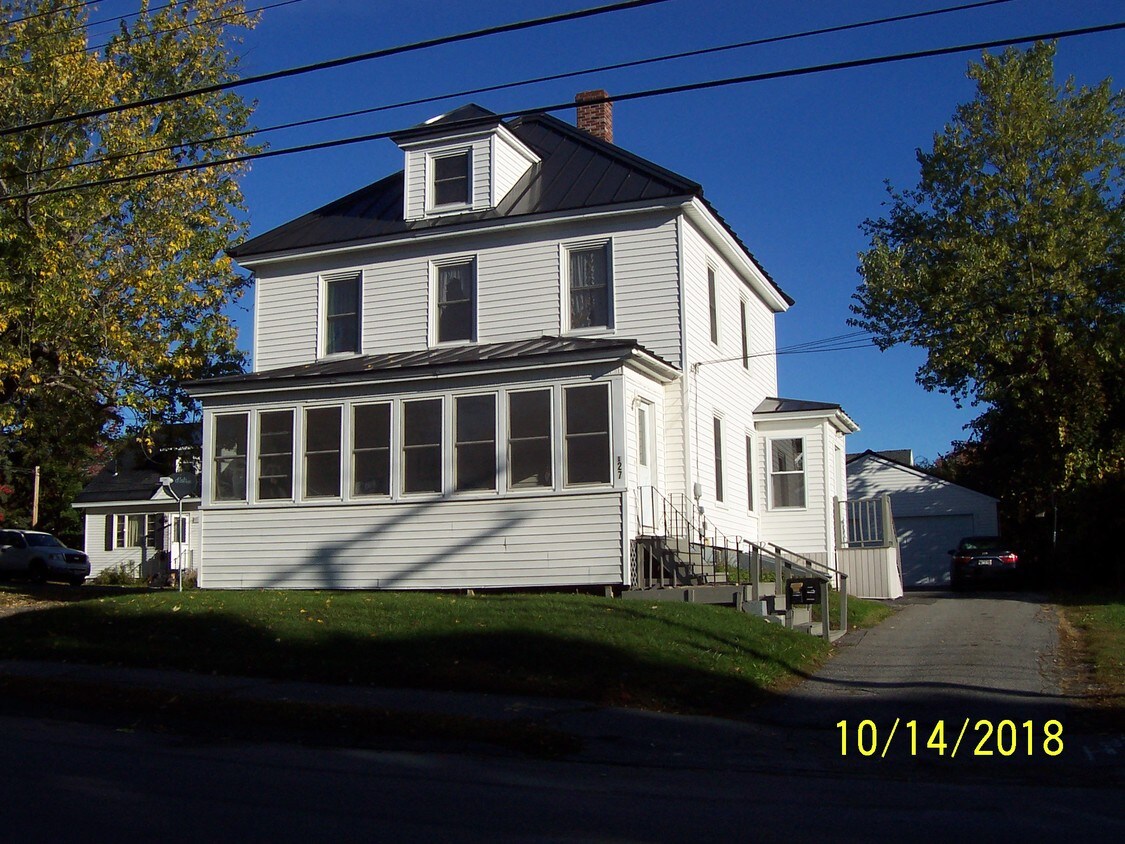 Primary Photo - 127 Western Ave