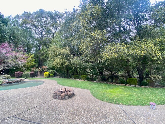 Building Photo - Danville private Oasis 5 bd / 3 ba. Creek ...