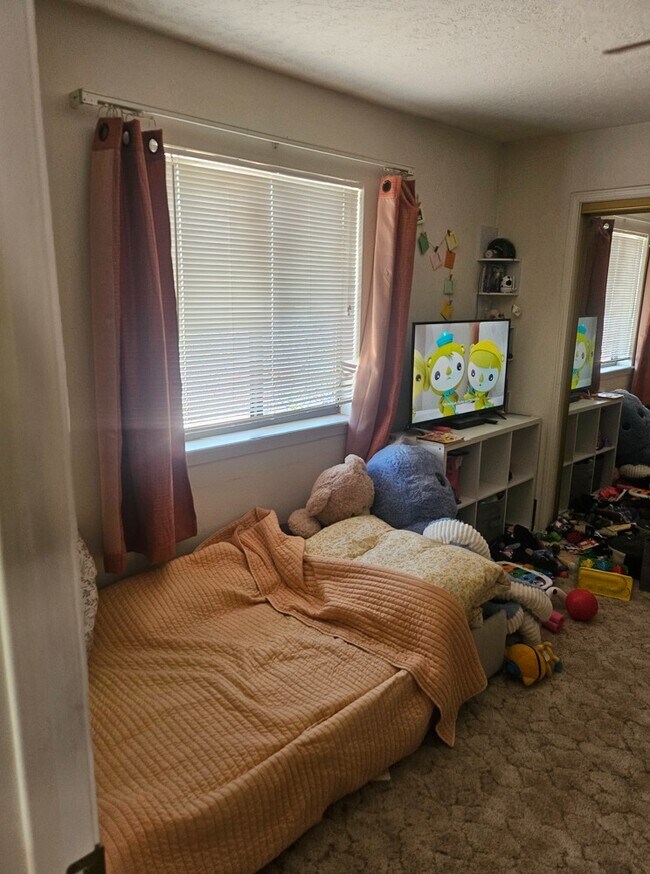 Dormitorio 2 - 1433 Kimball Pl
