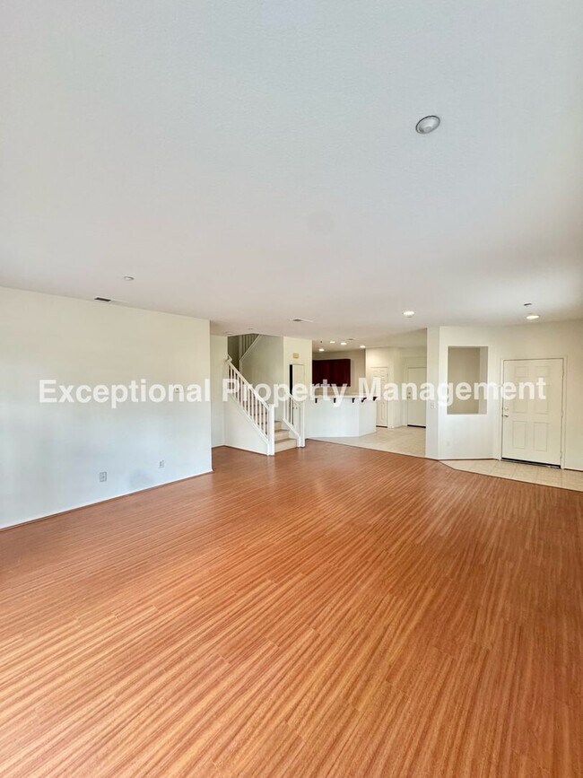 Foto del edificio - Ready to move in 3 bed 3 bath home