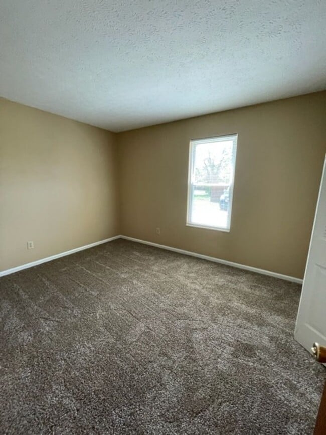 Building Photo - 409 Shelby Ave
