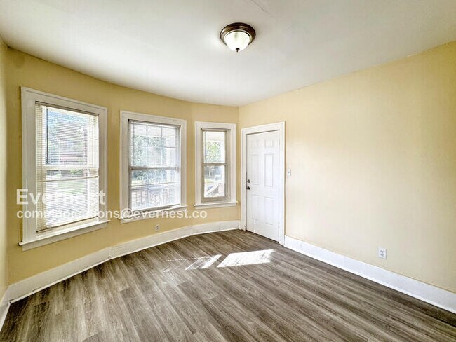 Building Photo - 5054 Linsdale St