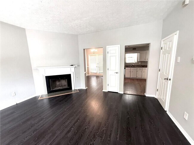 Building Photo - 805 Wedgewood Way