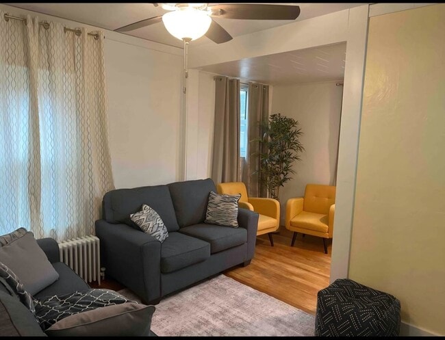 Building Photo - 15 Broadway Ave