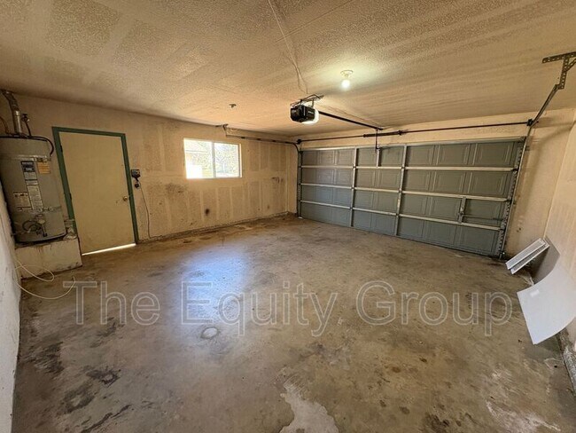 Foto del edificio - 420 Benjamin Ct