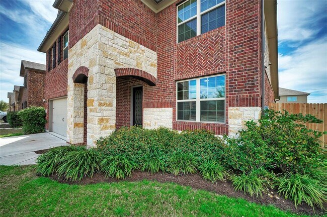 Building Photo - 2855 Garlic Creek Dr