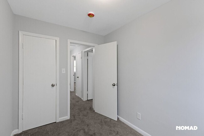 Building Photo - Charming 3BR Townhome in Middle River