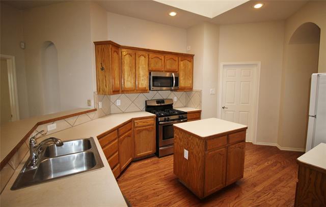Building Photo - 8611 Darrington Dr