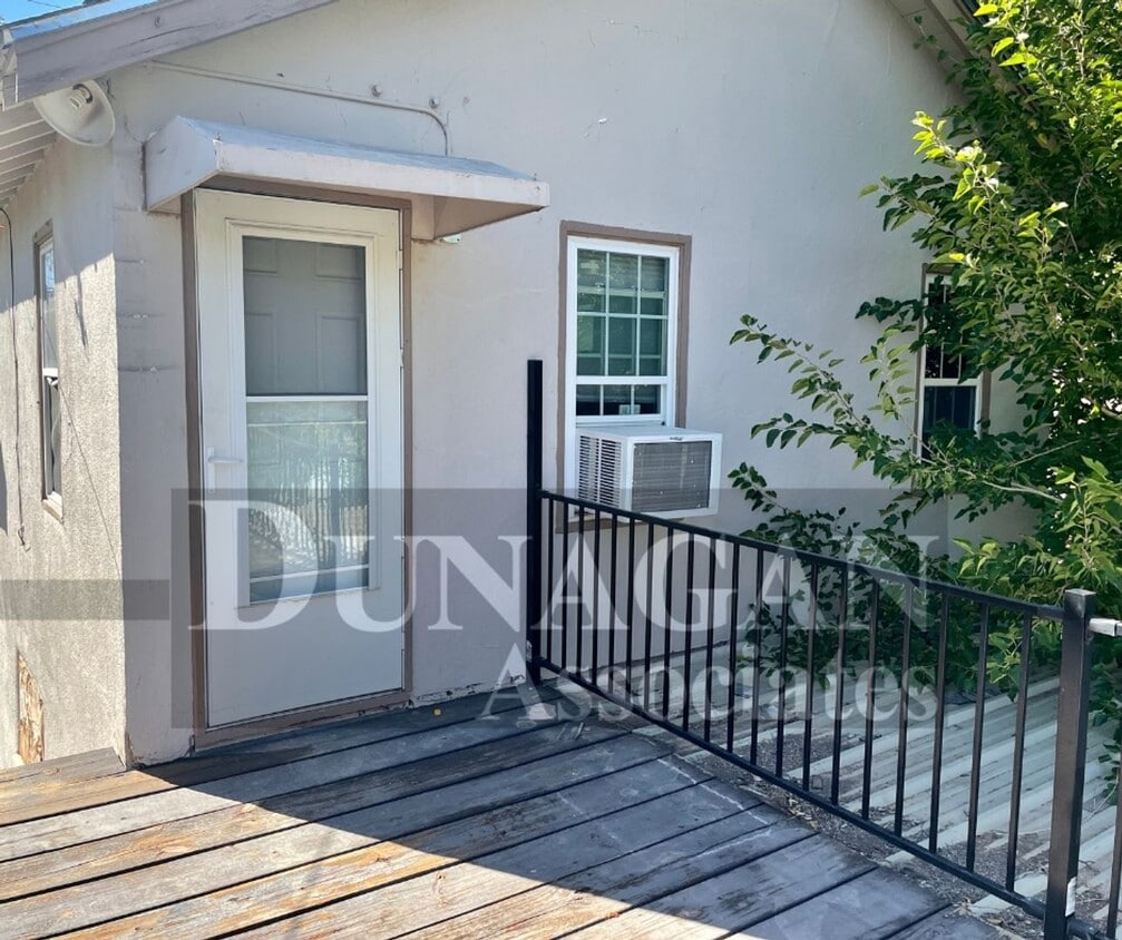 309 North Lake, Carlsbad, NM 88220 House Rental in Carlsbad, NM