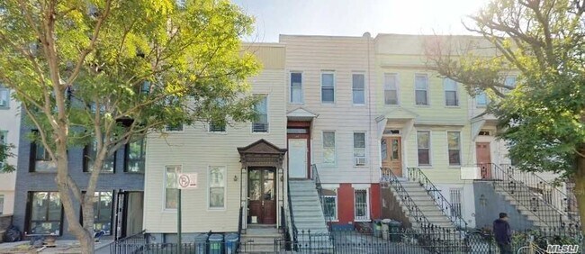 Building Photo - 1202 St Marks Ave