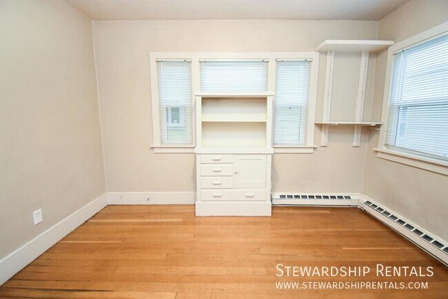 Foto del edificio - 2024 Emerald St