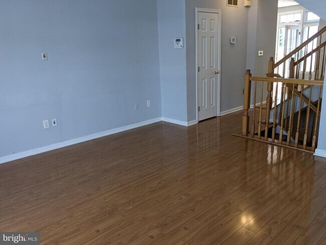 Foto del edificio - 307 Timberbrook Ct