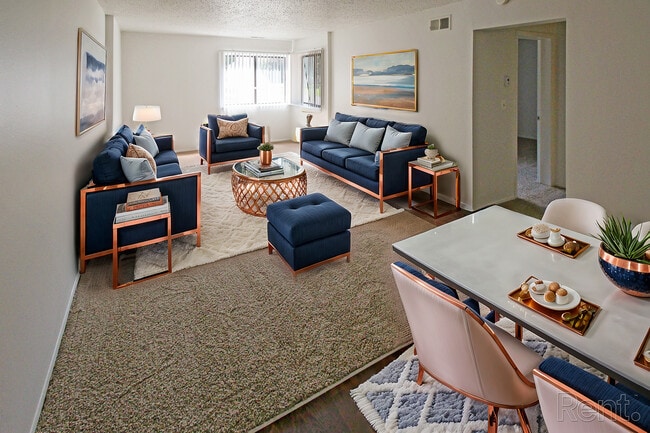 Building Photo - Pine Hill Apartments