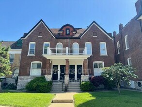 Building Photo - 4738 Olive St