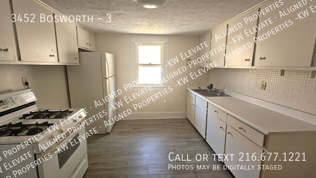 Building Photo - 3452 Bosworth-3