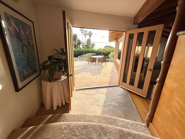 Foto del edificio - 2508 Vía Amador