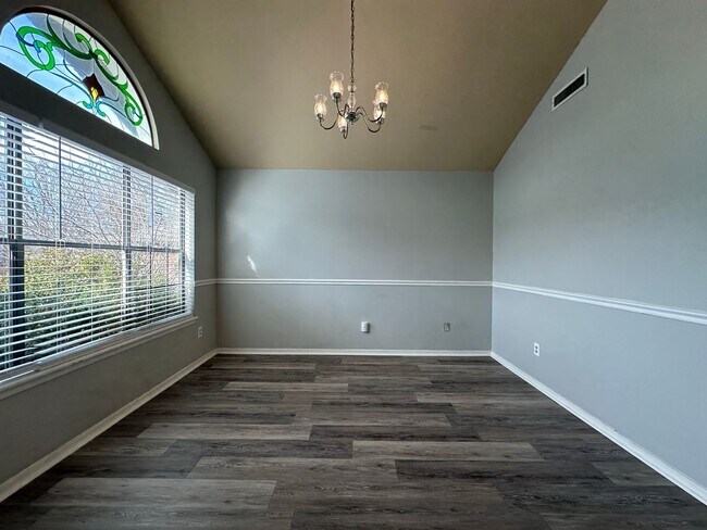 Building Photo - 35 Aberdeen Cir