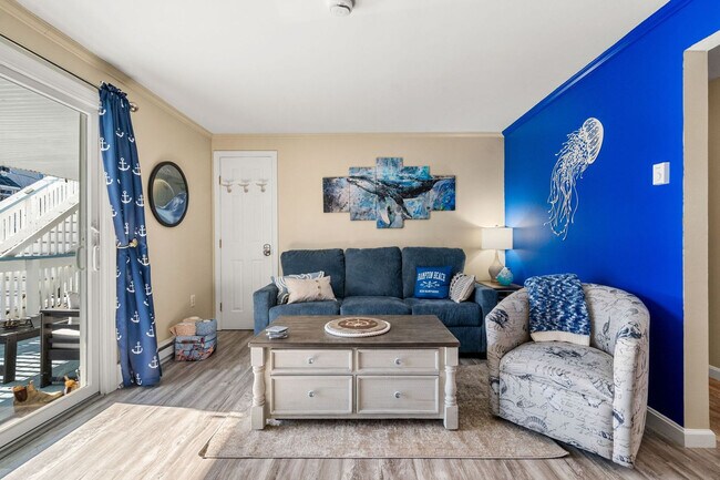 Foto del edificio - 8 Duston Ave