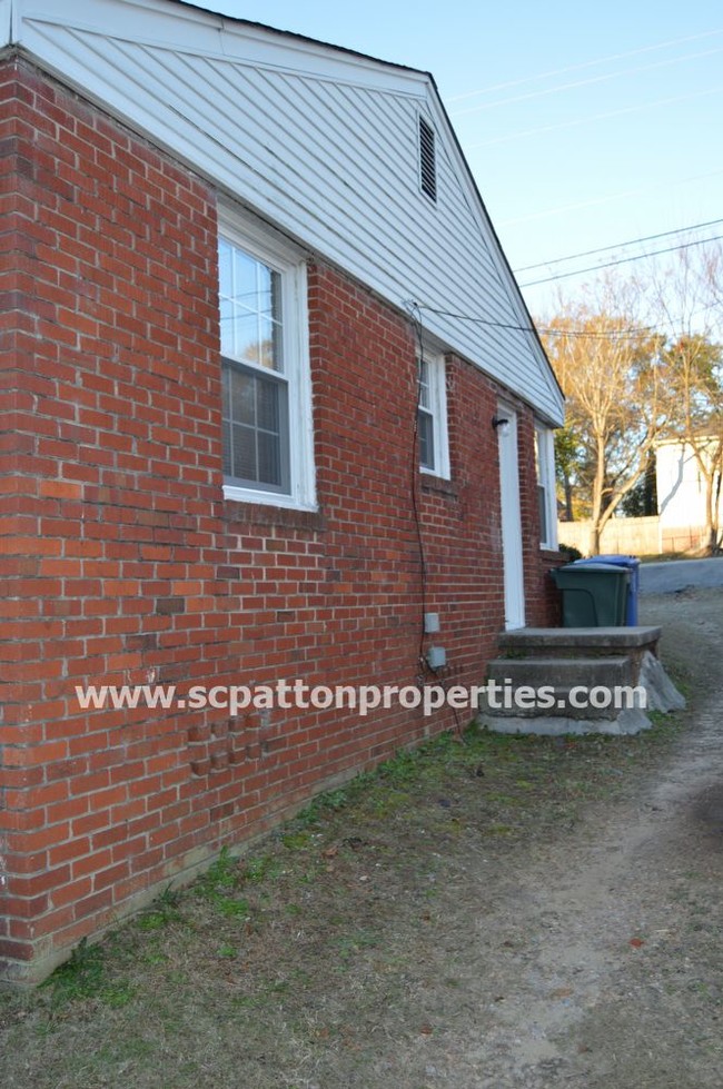 Building Photo - 106 Kilbourne Rd