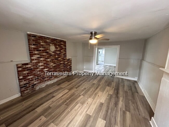 Building Photo - Renovated Millville 4 Bed in Millville. Eligible for $500 Security Deposit.