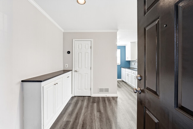 Building Photo - 2071 Defoors Ferry Rd NW