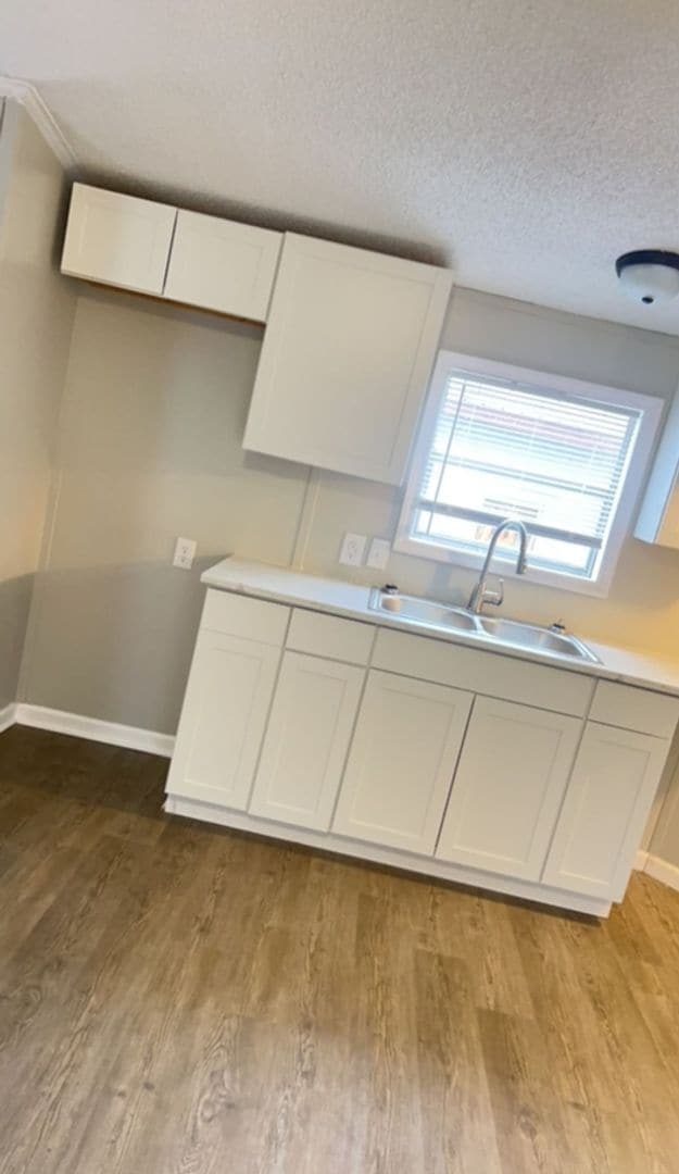 Building Photo - 3 Bed 2 Bath MH