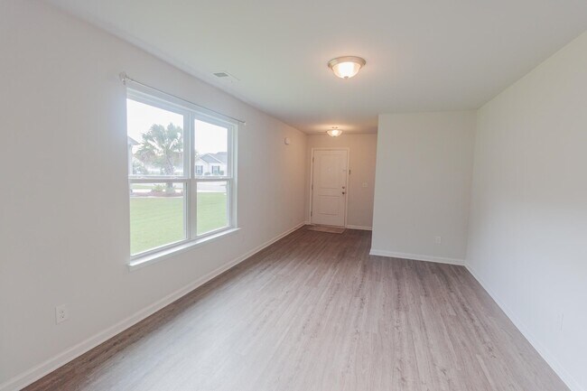 Foto del edificio - 591 Mossbank Loop