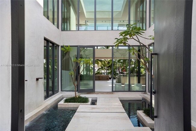 Building Photo - 773 NE 77th Terrace