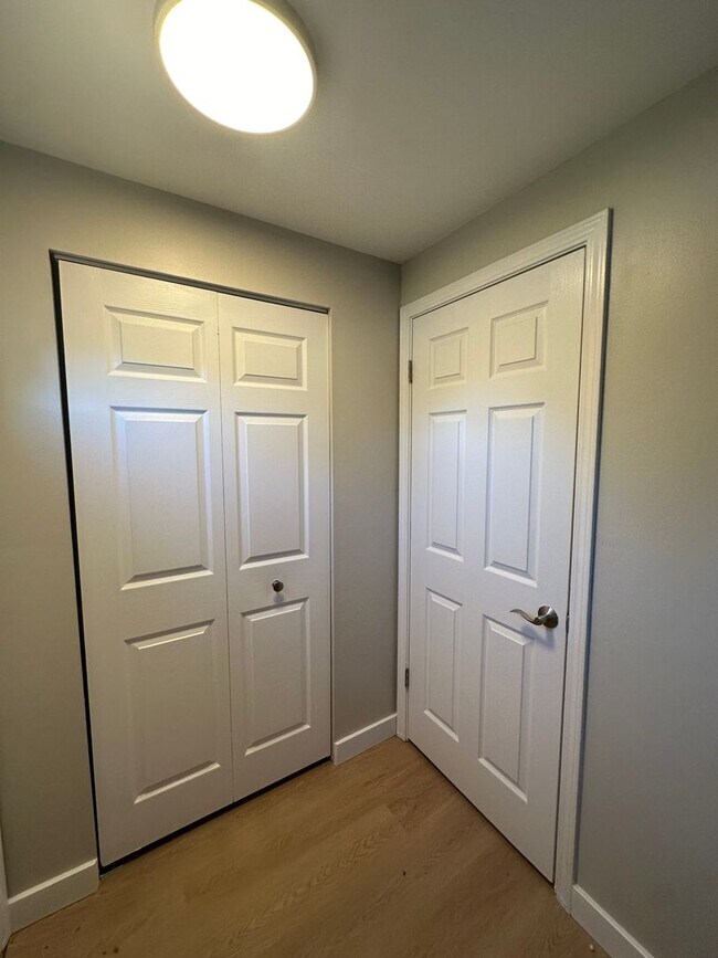 Foto del edificio - 3BR/2.5BA Townhome for Rent in Middletown - Recently Renovated!