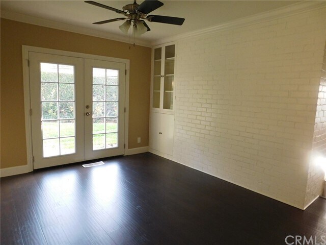 Building Photo - 1337 Riedel Ave