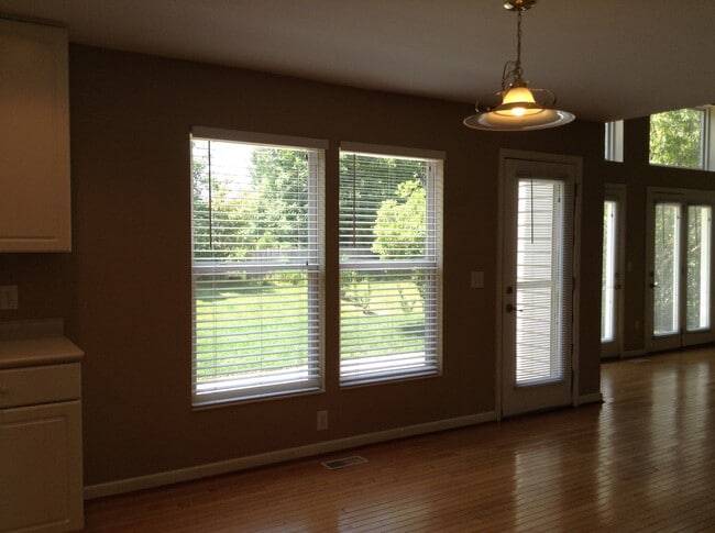 Foto del edificio - 10190 Meadowknoll Dr