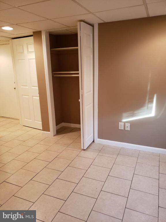 Foto del edificio - 155 Meadowbrook Ln