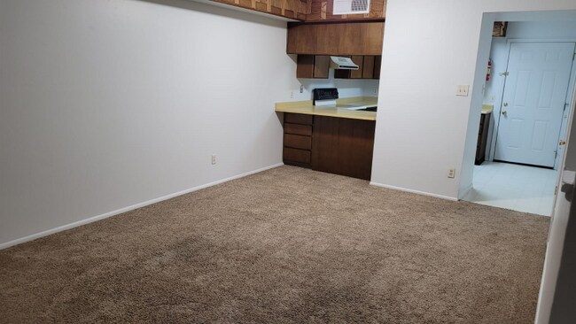 Foto del edificio - 12601 Copperwood Dr NE