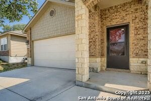 Building Photo - 15111 Pandion Dr