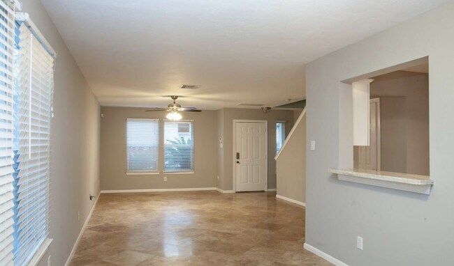 Living Room - 1118 Wilson St